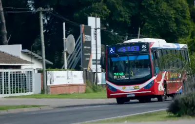 Entró en vigencia la suba de casi 15% en el boleto de los micros y en La Plata el mínimo cuesta más de $700