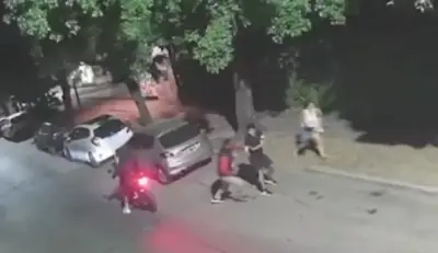 Violento asalto a un vecino de City Bell en menos de diez segundos