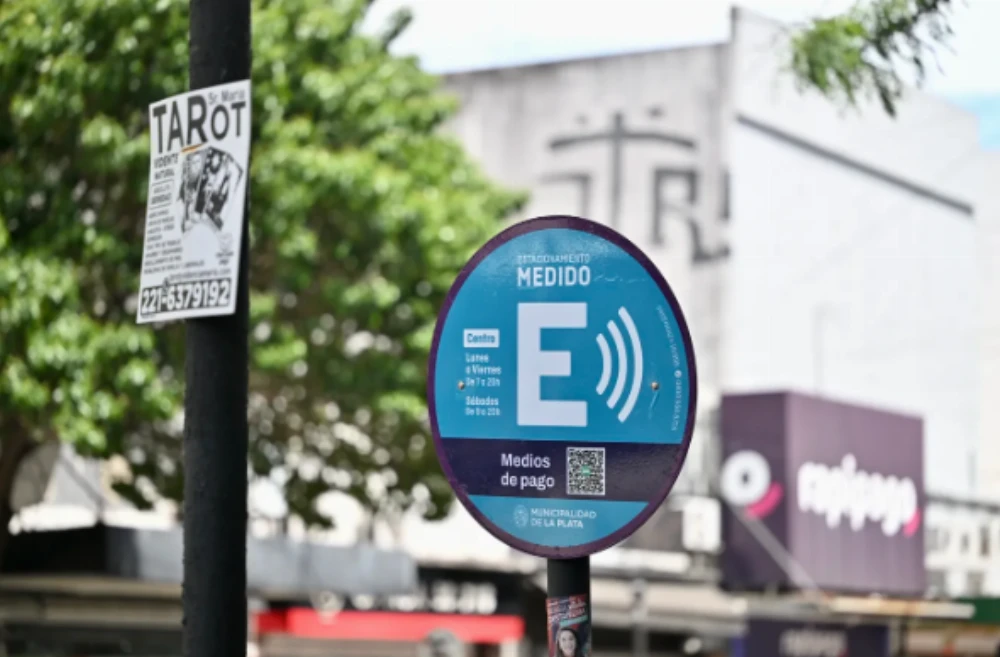 Piden que la app del estacionamiento medido vuelva a tener una opción clave para todos los usuarios