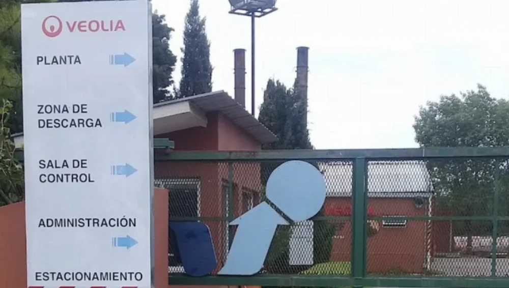 Cuatro encapuchados entraron a una fábrica de La Plata, provocaron destrozos y escaparon con dinero y chequeras