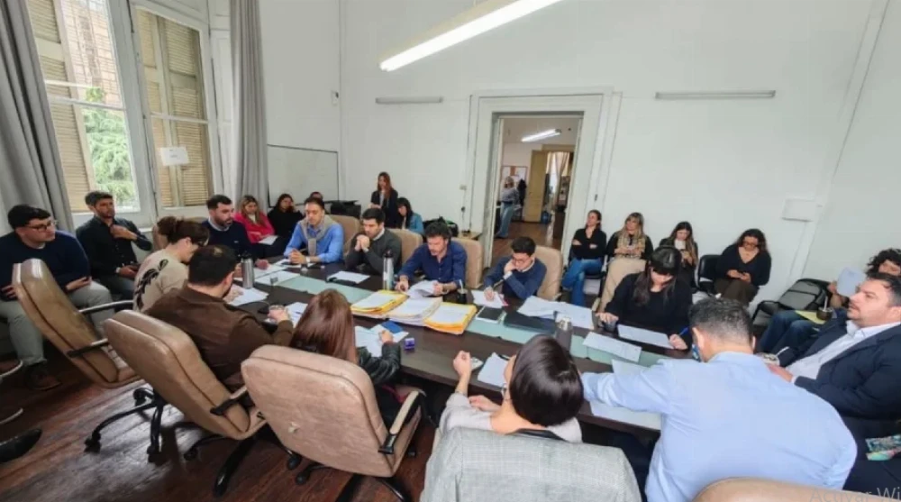 Los vecinos de La Plata podrían decidir quién es culpable de cometer faltas graves en la ciudad