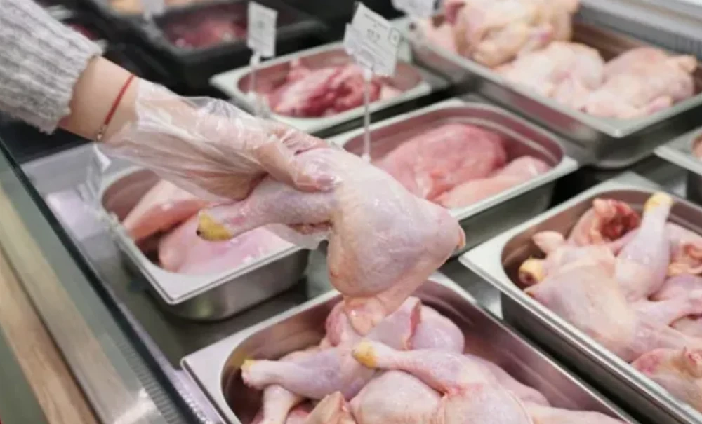 Por primera vez en la historia, el consumo de pollo superó al de carne vacuna