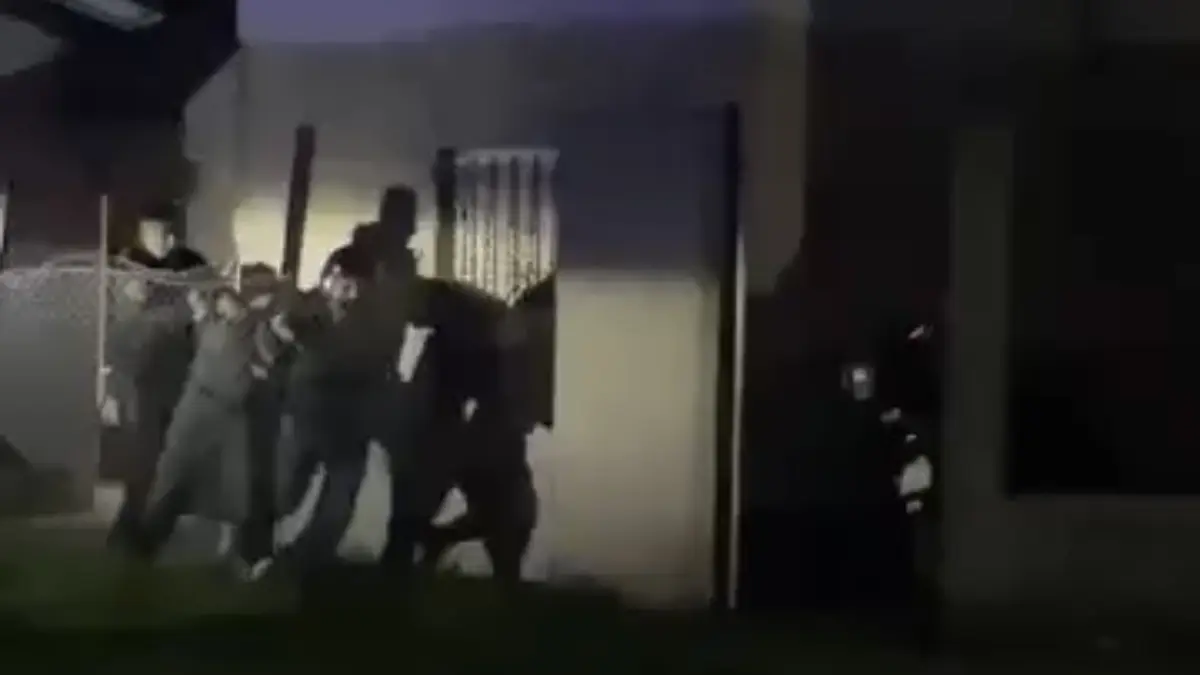 Destrozan la casa de un vecino en Los Hornos tras ayudar a detener a un sospechoso