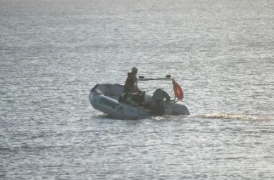 Misterio en el Río de la Plata tras el hallazgo de un cuerpo flotando